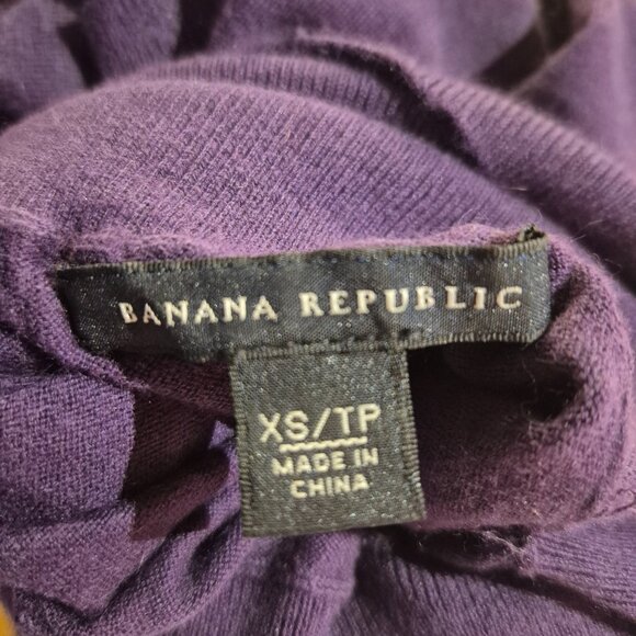 Turlteneck Sweater - Picture 2 of 3